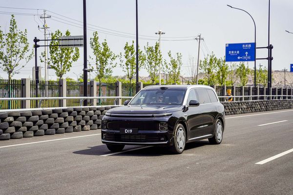 Foto: Leapmotor - Mit dem D19 zeigt Leapmotor, wie schnell sich die Kräfteverhältnisse verschieben und wie schnell das Adoptivkind aus China im Familienranking der Stellantis-Sippe klettert